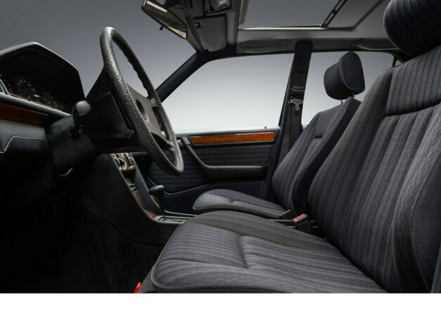 mercedes-benz-e-klasse-bensin-1991-big-28