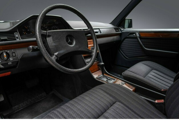 mercedes-benz-e-klasse-bensin-1991-big-37