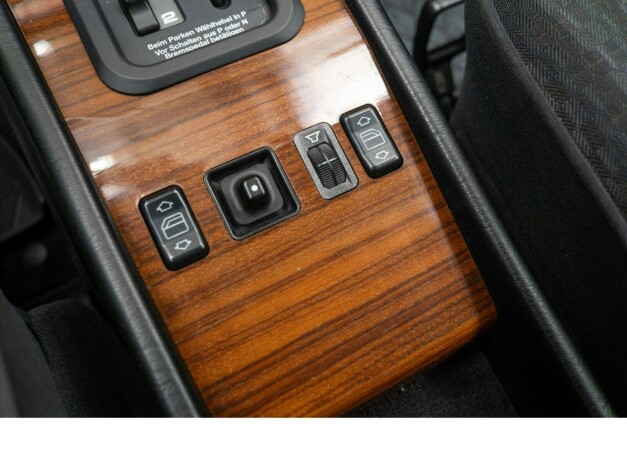 mercedes-benz-e-klasse-bensin-1991-big-54