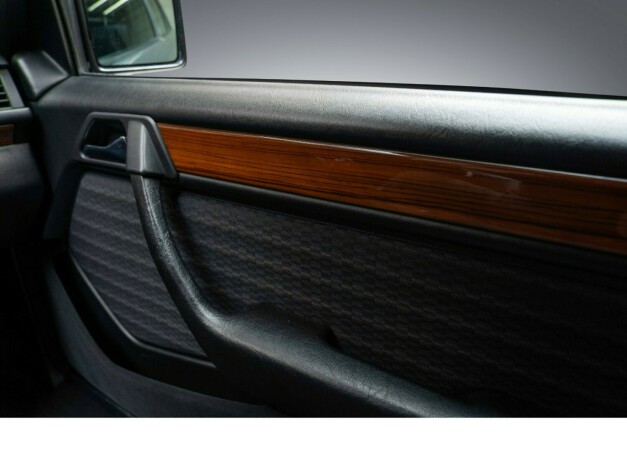 mercedes-benz-e-klasse-bensin-1991-big-50