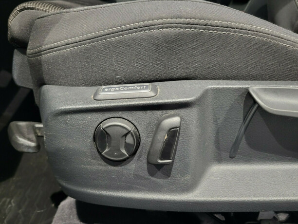 volkswagen-passat-diesel-2016-big-23