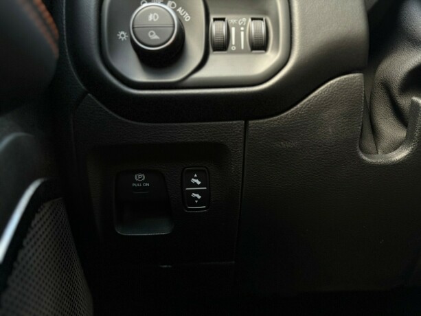 dodge-ram-bensin-2022-big-26