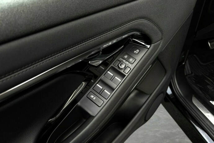 land-rover-range-rover-evoque-plug-in-petrol-2021-big-27