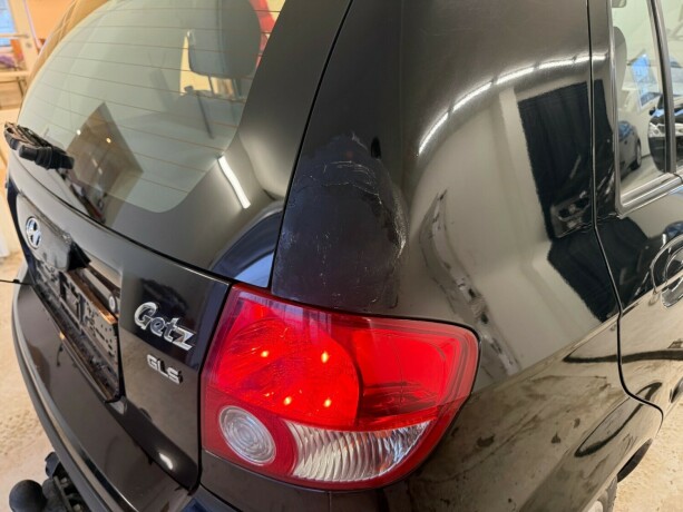 hyundai-getz-bensin-2004-big-25