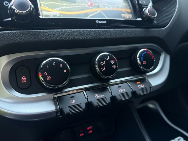 kia-rio-bensin-2016-big-22