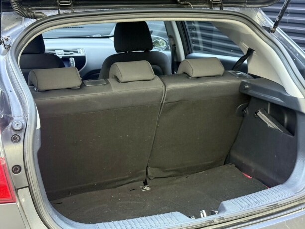 kia-rio-bensin-2016-big-27