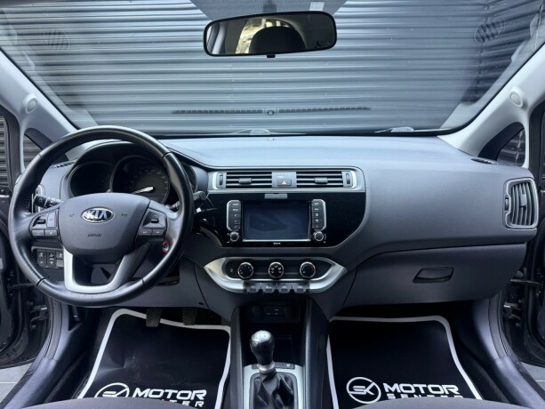 kia-rio-bensin-2016-big-9