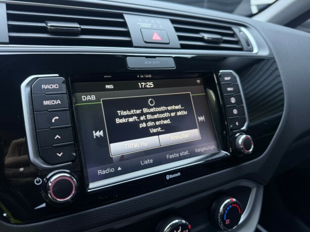 kia-rio-bensin-2016-big-21