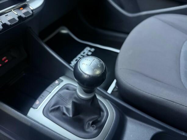 kia-rio-bensin-2016-big-23