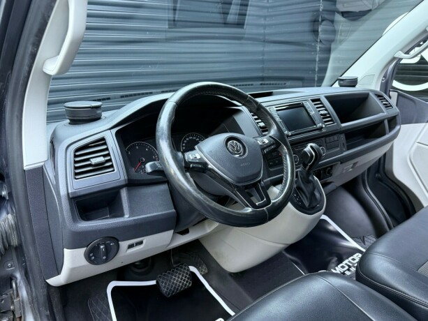 volkswagen-transporter-diesel-2017-big-8