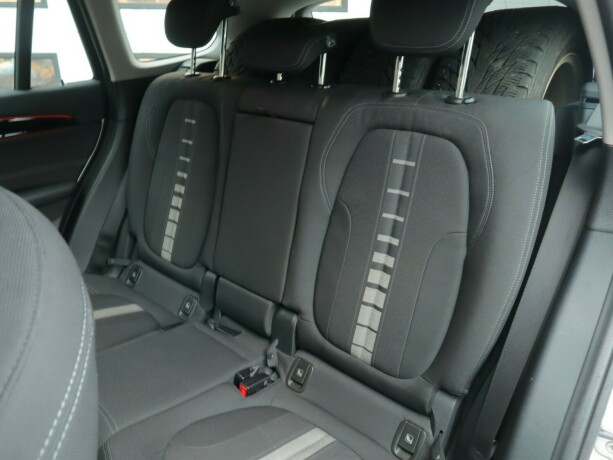 bmw-x1-diesel-2018-big-14