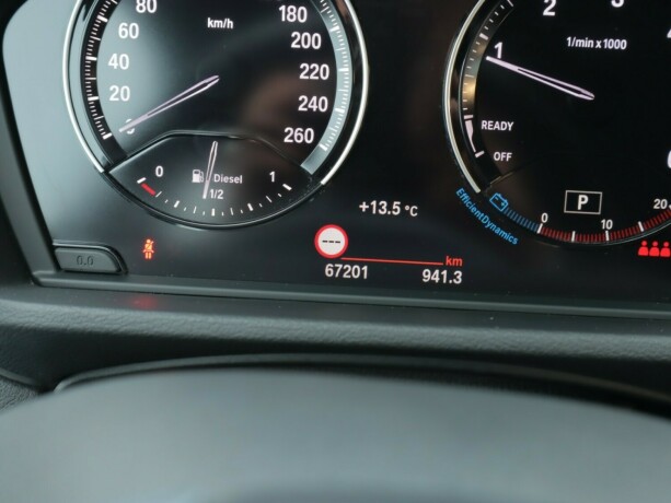 bmw-x1-diesel-2018-big-28