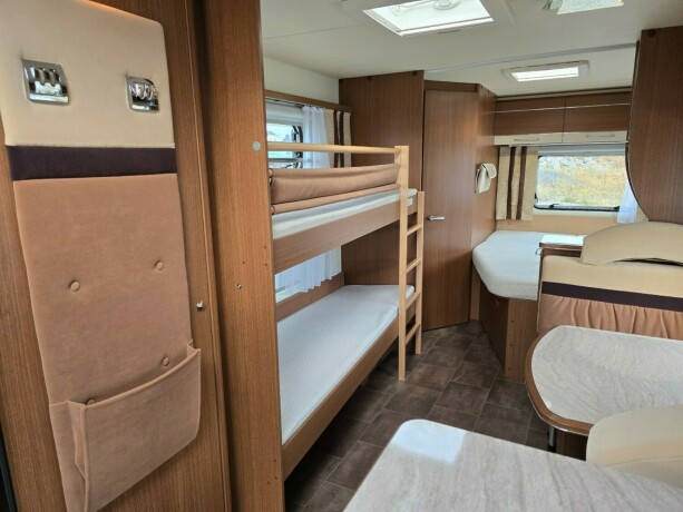 burstner-belcanto-2012-big-23