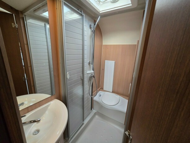 burstner-belcanto-2012-big-30