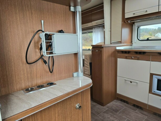 burstner-belcanto-2012-big-12