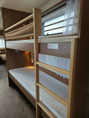 burstner-belcanto-2012-big-34