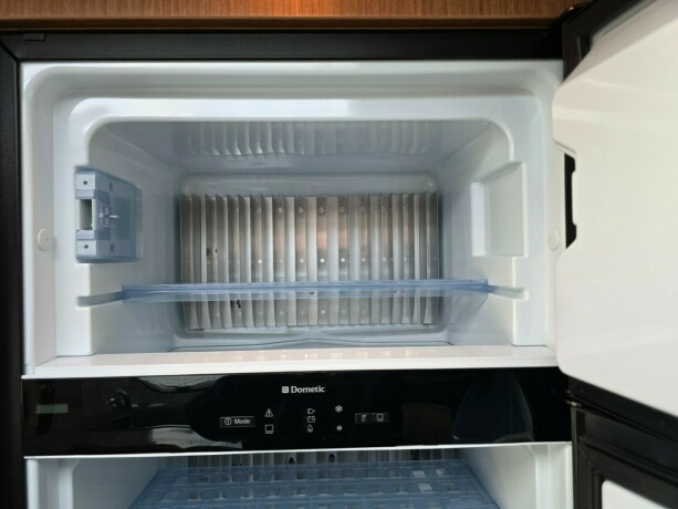 burstner-belcanto-2012-big-19