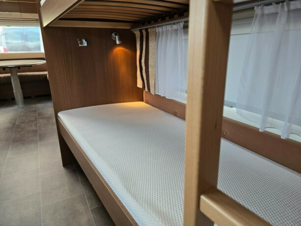 burstner-belcanto-2012-big-35