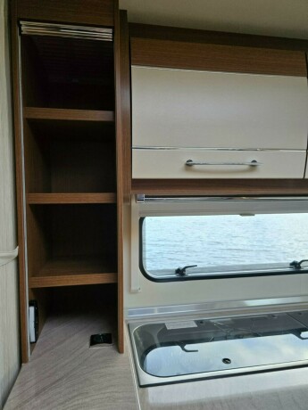 burstner-belcanto-2012-big-13