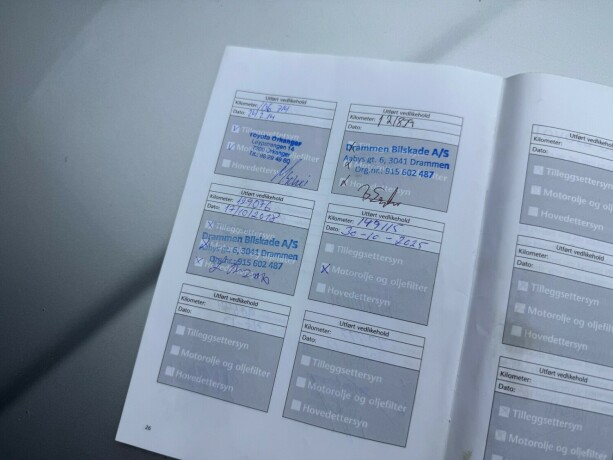 toyota-auris-diesel-2007-big-27