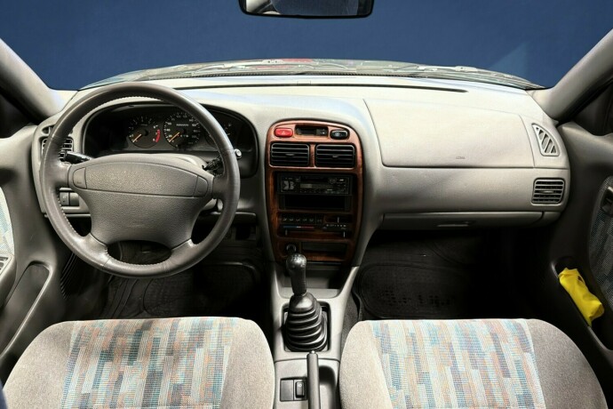 suzuki-baleno-bensin-1998-big-15