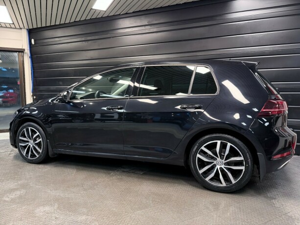 volkswagen-golf-elektrisitet-2020-big-4