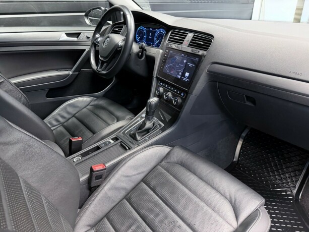 volkswagen-golf-elektrisitet-2020-big-14