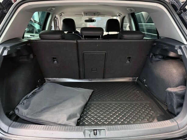 volkswagen-golf-elektrisitet-2020-big-18