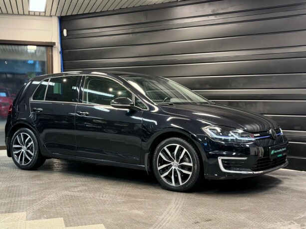 volkswagen-golf-elektrisitet-2020-big-9