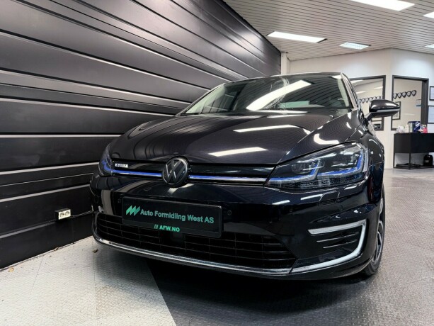 volkswagen-golf-elektrisitet-2020-big-2