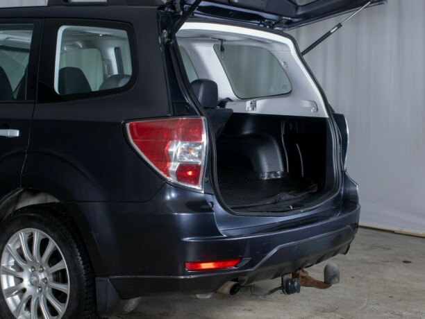 subaru-forester-diesel-2009-big-11