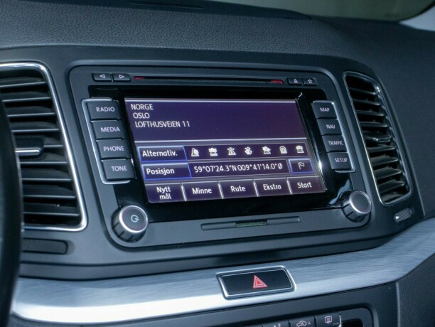 volkswagen-sharan-diesel-2011-big-36