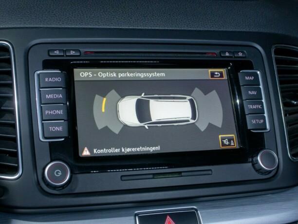 volkswagen-sharan-diesel-2011-big-39