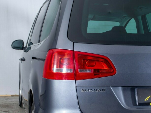 volkswagen-sharan-diesel-2011-big-9