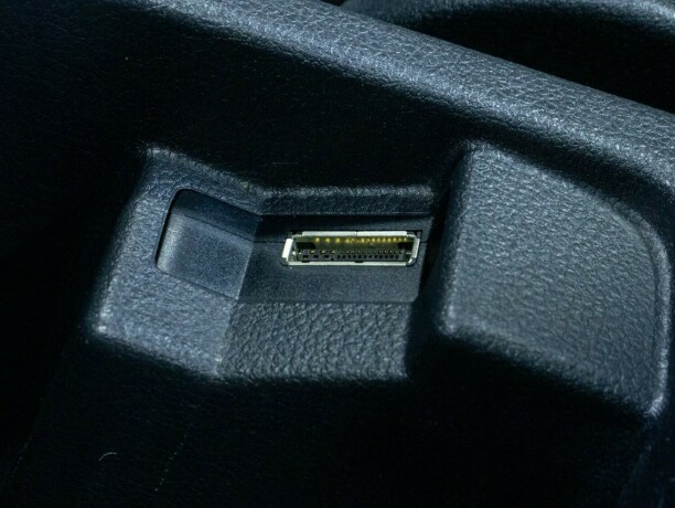 volkswagen-sharan-diesel-2011-big-48