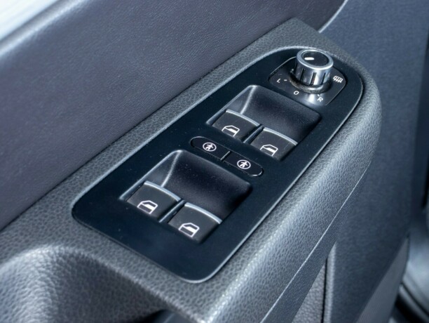 volkswagen-sharan-diesel-2011-big-26