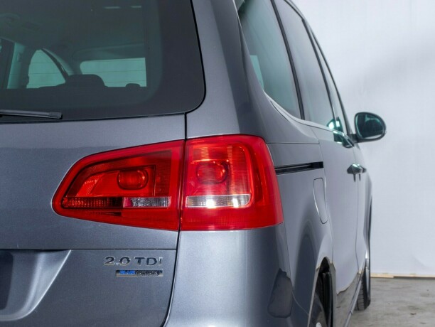 volkswagen-sharan-diesel-2011-big-8