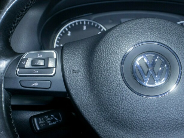 volkswagen-sharan-diesel-2011-big-31