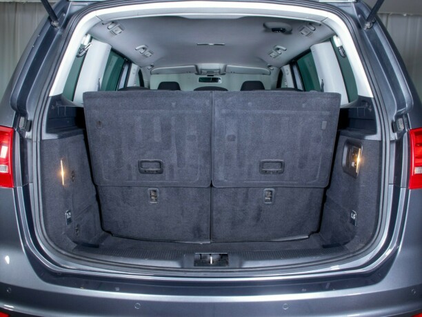 volkswagen-sharan-diesel-2011-big-11