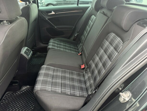 volkswagen-golf-diesel-2014-big-13