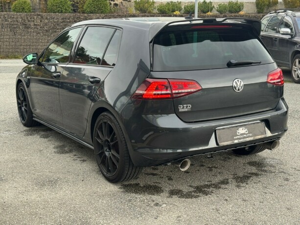 volkswagen-golf-diesel-2014-big-5
