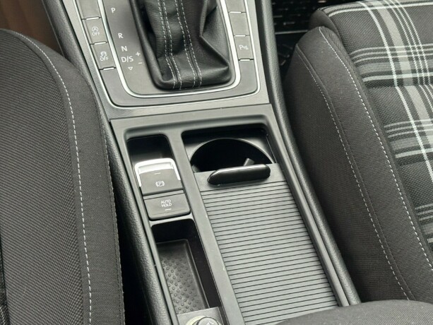 volkswagen-golf-diesel-2014-big-11