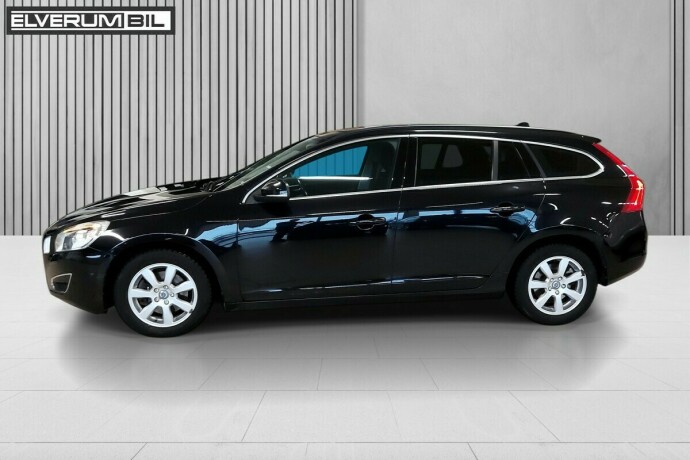 volvo-v60-diesel-2013-big-3