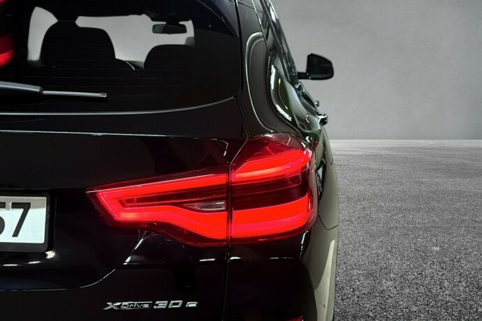 bmw-x3-elektrisitetbensin-2021-big-9