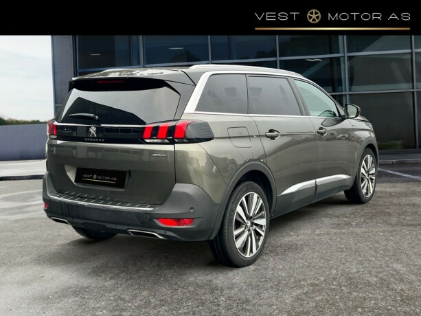 peugeot-5008-bensin-2020-big-7