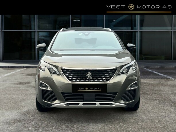 peugeot-5008-bensin-2020-big-1