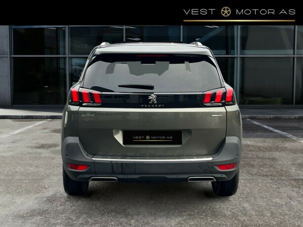 peugeot-5008-bensin-2020-big-5