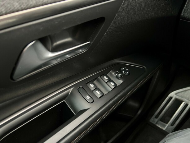 peugeot-5008-bensin-2020-big-22