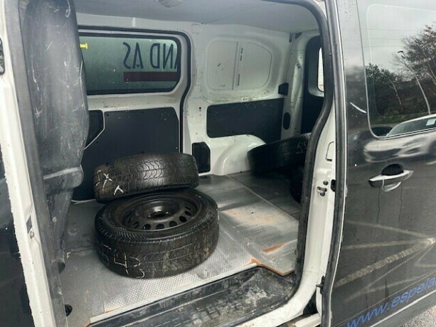 toyota-proace-diesel-2020-big-2