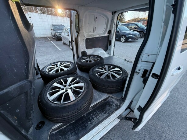 toyota-proace-diesel-2020-big-30